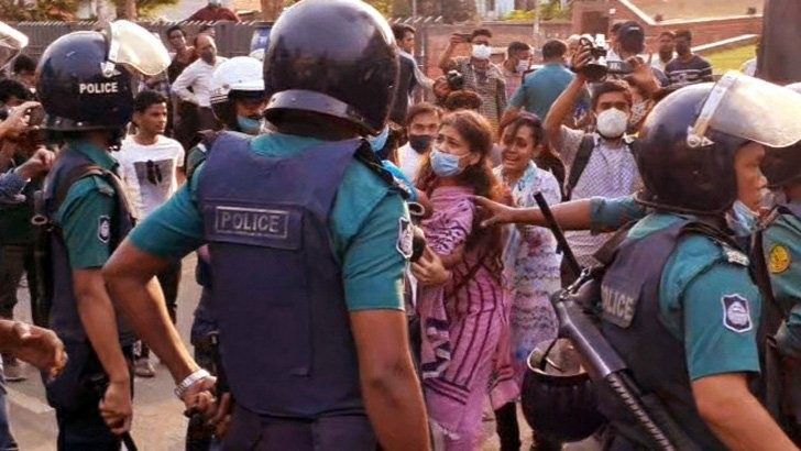 বামদের কালো পতাকা মিছিল, গ্রেফতার ৭